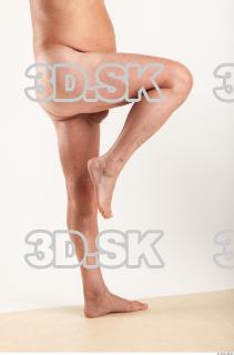 Leg moving pose of nude Ed 0004